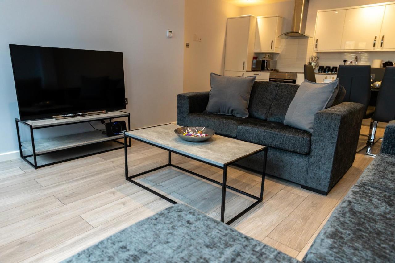 Zen Quality Flats: Cozy Heathrow Accommodations Hounslow Exterior photo